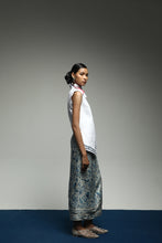 [Pre-Order] PURANA SLEEVELESS JANGGAN TOP TROPIPELAGO - WHITE