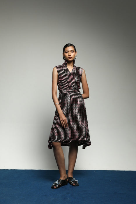 [Pre - Order] PURANA SLEEVELESS MIDI DRESS TROPIPELAGO SEMPOA BATIK - BLACK