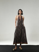 (PRE ORDER) REGAL BLOOM BACKLESS DRESS PUSPA JACQUARD EMERALD