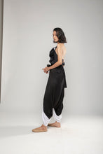 PURANA BASIC HALTER RUFFLED TOP - BLACK