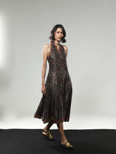 REGAL BLOOM BACKLESS DRESS PUSPA JACQUARD EMERALD