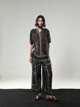 REGAL BLOOM LONG PANTS FRAMED MERPATI BLACK