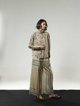 REGAL BLOOM LONGSLEEVE SHIRT MERPATI JACQUARD EFFECTS BEIGE