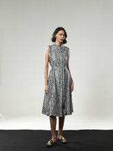 REGAL BLOOM MIDI DRESS PUSPA JACQUARD GREY