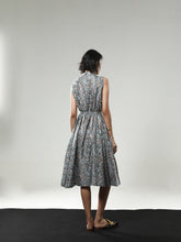 REGAL BLOOM MIDI DRESS PUSPA JACQUARD GREY