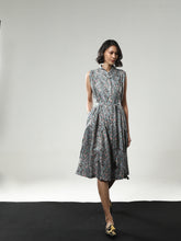 REGAL BLOOM MIDI DRESS PUSPA JACQUARD GREY
