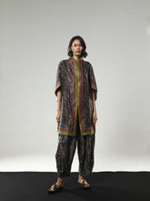 REGAL BLOOM OUTERWEAR PUSPA JACQUARD EMERALD