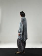 REGAL BLOOM SHEER OUTERWEAR PARANG TARTAN TEAL
