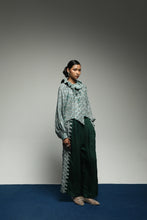 PURANA RUFFLE NECK TOP TROPIPELAGO JAPAN WAVE BATIK -  EMERALD