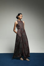 PURANA BACKLESS DRESS TROPIPELAGO SEMPOA BATIK - MAROON
